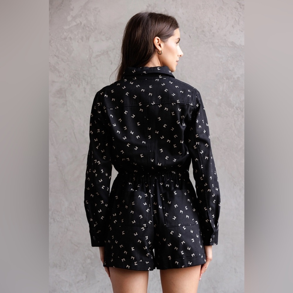 Storia Black White Bow Patterned Denim Romper - Picture 2 of 3
